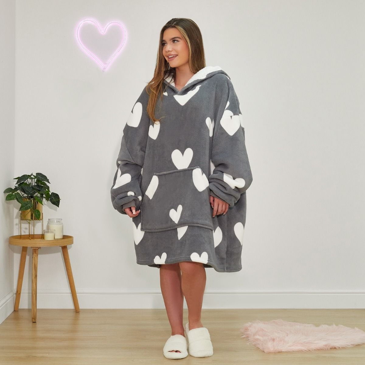 Cozy Heart Print Hoodie Blanket - Charcoal & Blush