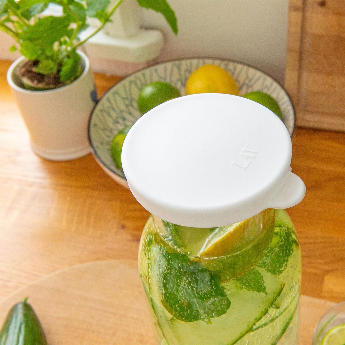 1.2L Glass Carafe with Food-Safe Silicone Lid – Perfect for Juices, Water Infusions, Milk & Dry Foods | Airtight Storage & Pouring Bottle