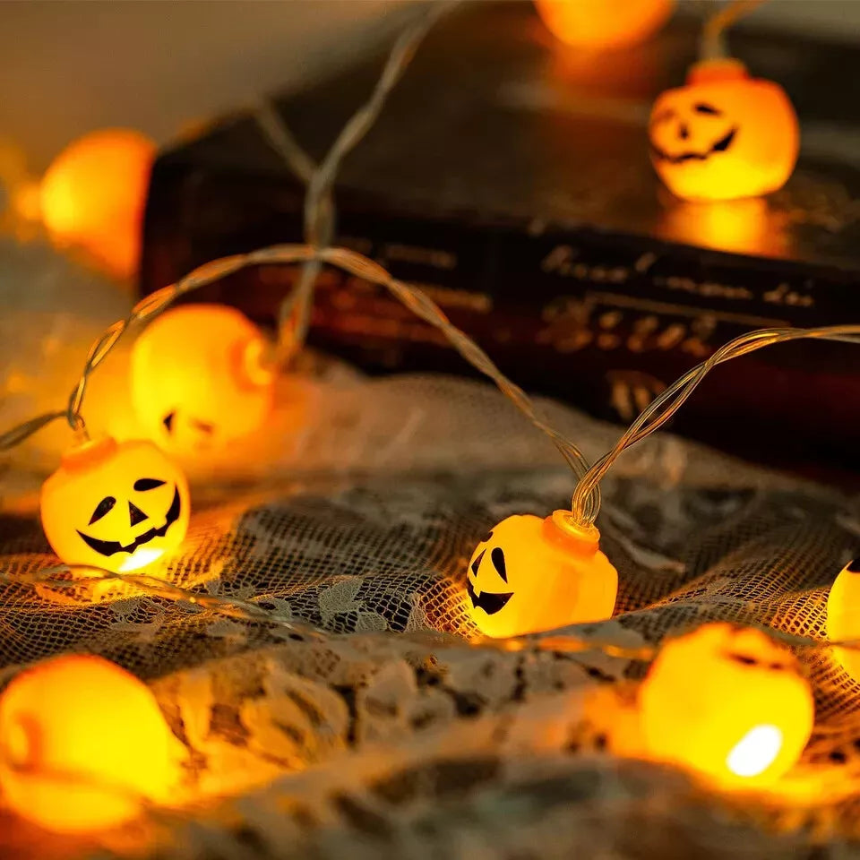 10 LED Halloween Pumpkin String Lights – Battery-Powered Jack-O-Lantern Decoration for Indoor & Outdoor Use | 1.5M Festive Halloween Lights